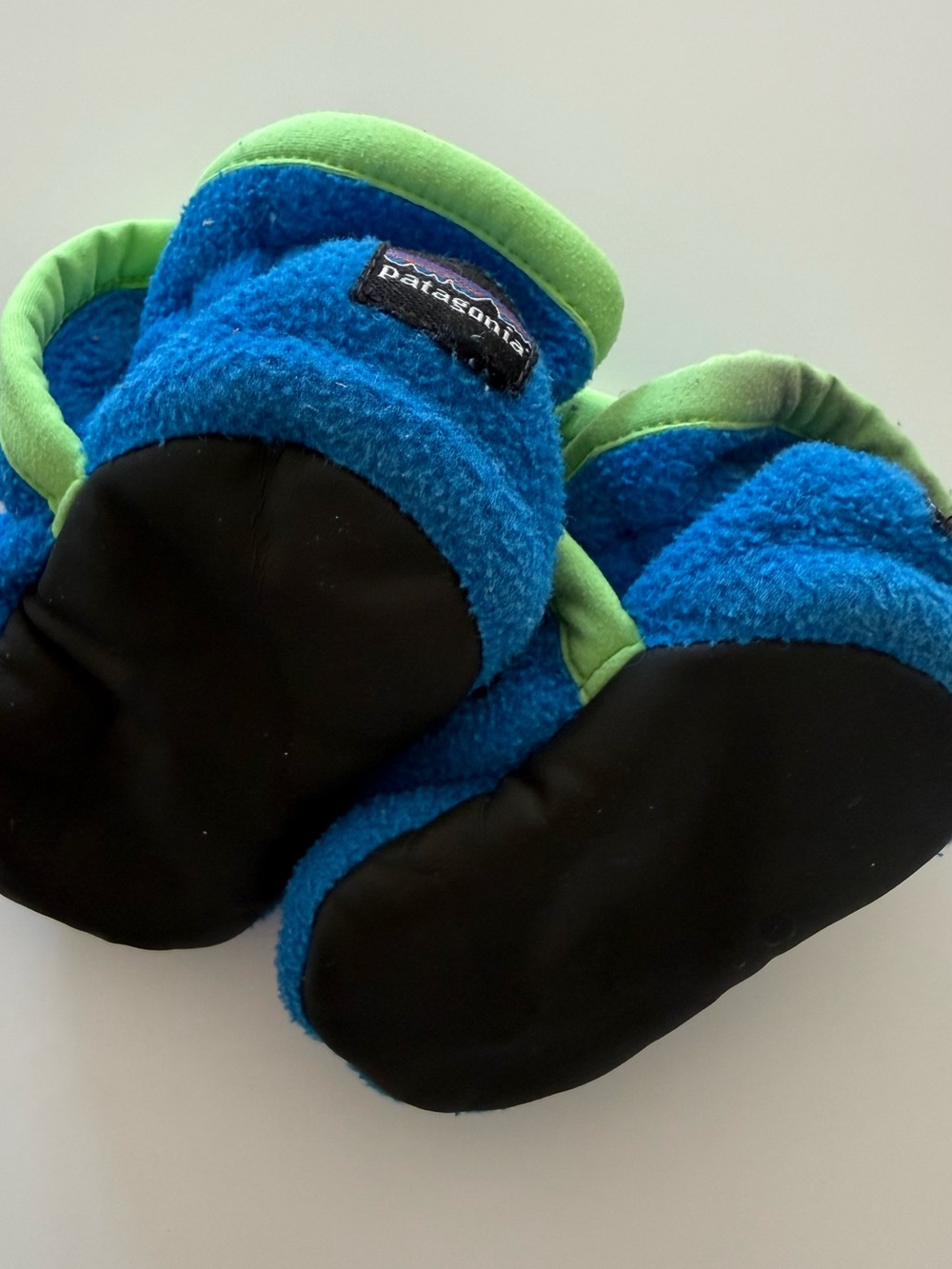 Patagonia Kids Bright Blue Fleece Booties with Lime Trim